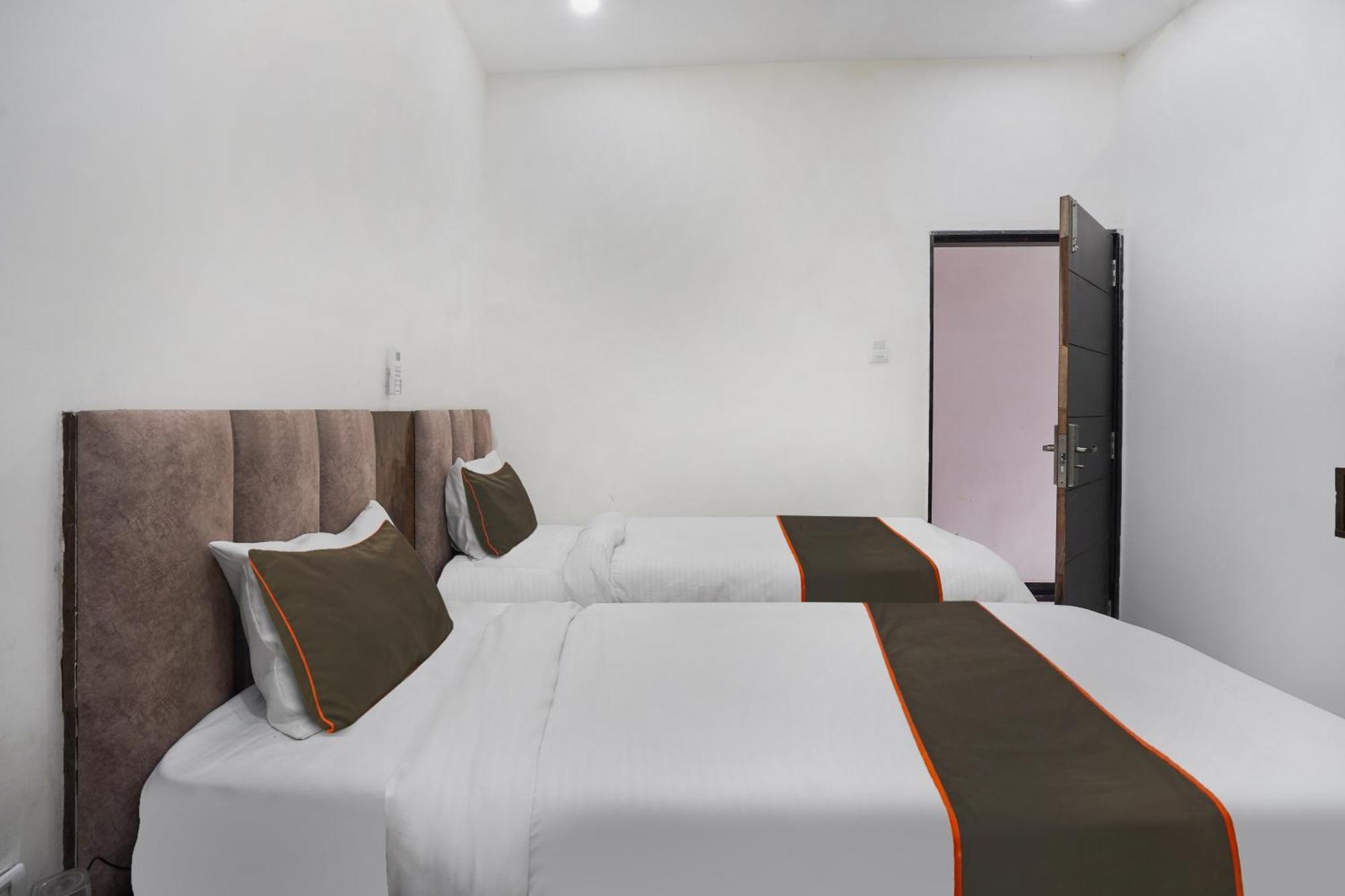 Townhouse Amanaka Formerly Hotel City Pride Rāipur Kültér fotó