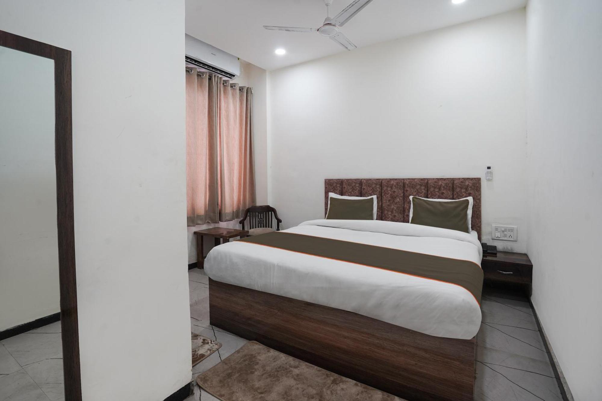 Townhouse Amanaka Formerly Hotel City Pride Rāipur Kültér fotó